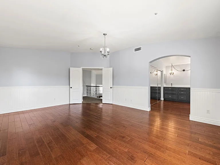 5953 Park Crest Dr — Photo 15
