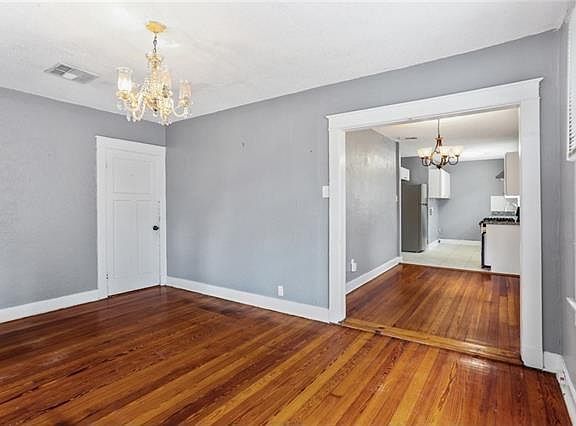 5th image of 2830 Audubon St