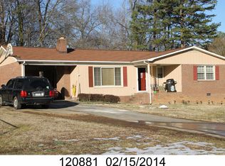 103 E Lee Ave, Bessemer City, NC 28016