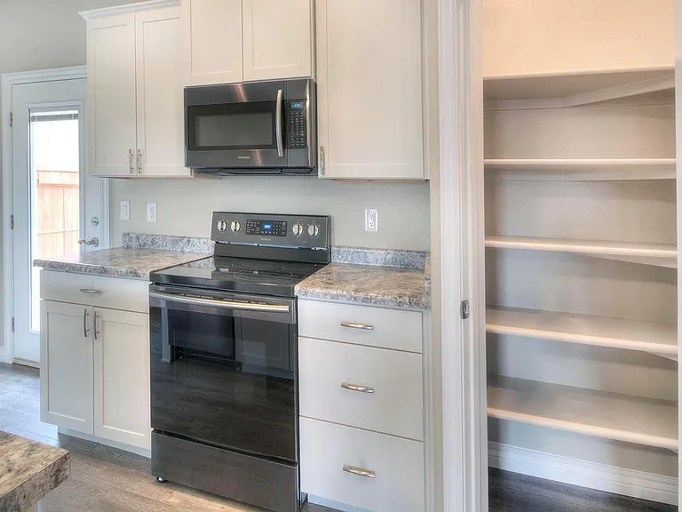 2495 Wheaton Dr — Photo 9