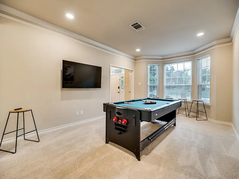 600 Post Oak Dr — Photo 26
