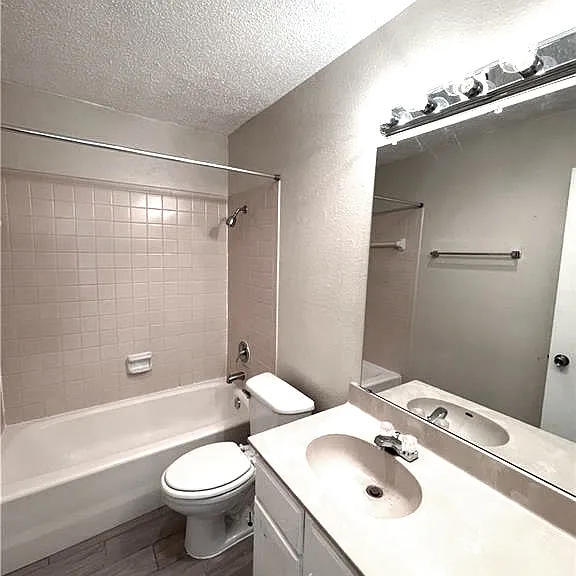 8911 Schick Rd #B — Photo 11