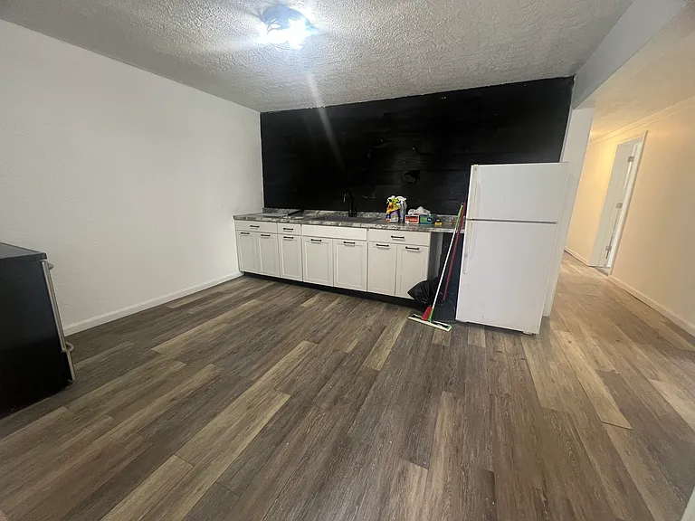 1307 Roy Ave #2 — Photo 4