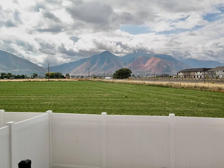 2513 W Wysteria Dr — Photo 26