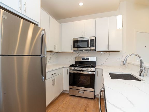 2nd image of 1801 N Bissell St #1801B-2R