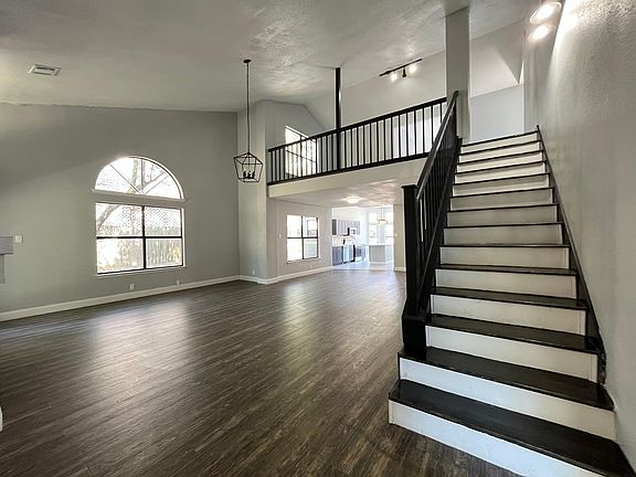 2nd image of 8718 Serene Ridge Dr