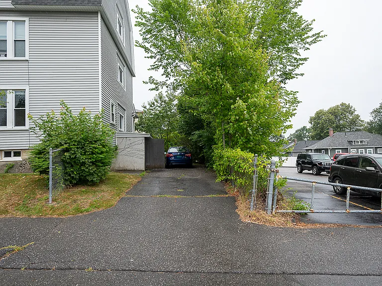 51 King Philip Rd #1 — Photo 20