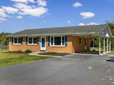 67 Crimora Station Ln, Crimora, VA, 24431