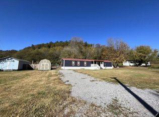 150 Greenway Rd, Fayetteville, TN 37334