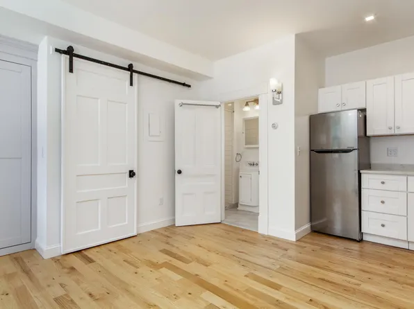 89 N Prospect St APT 3, Burlington, VT 05401