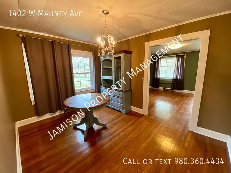 1402 W Mauney Ave — Photo 4