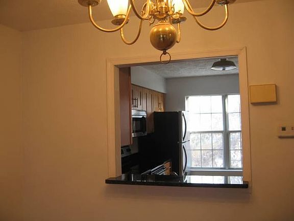 5th image of 107 Blueridge Ct