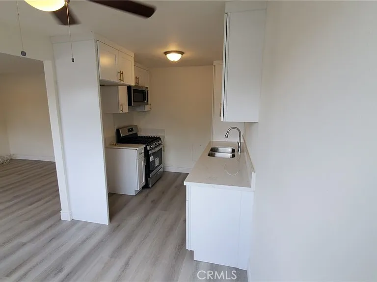 5333 Hyde St #2 — Photo 6