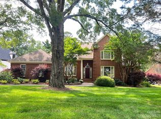 4526 Noras Path Rd, Charlotte, NC 28226