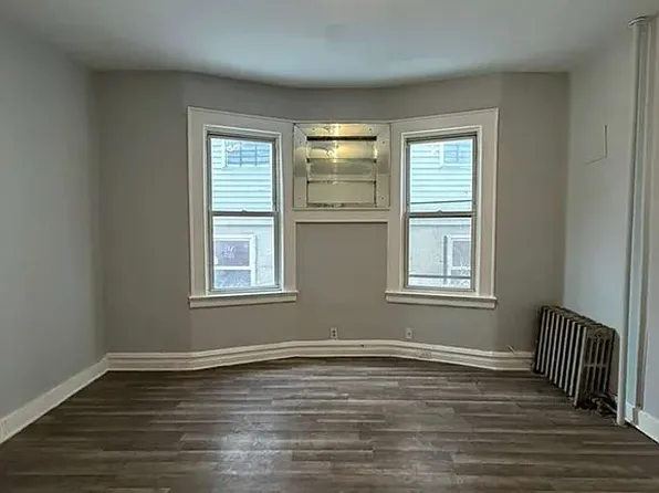 845 S 15th St, Newark, NJ