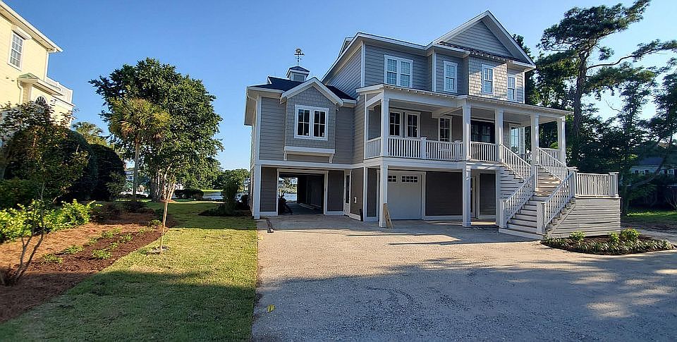 1st image of 2757 Pinecrest Dr SE