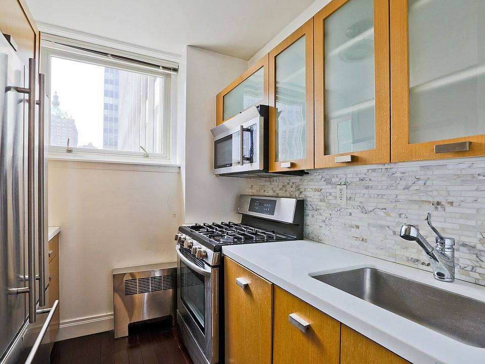 1st image of 212 E 47th St APT 21A