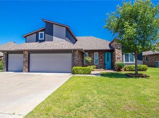 2908 Firewheel Rd, Edmond, OK 73013