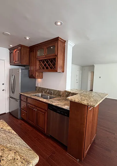 960 Larrabee St #126 — Photo 3