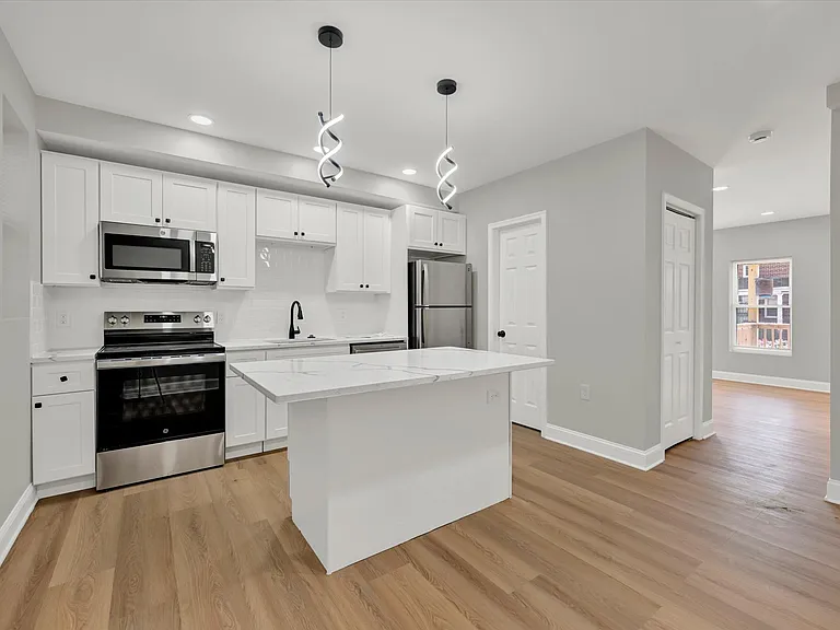 3722 Beehler Ave — Photo 4