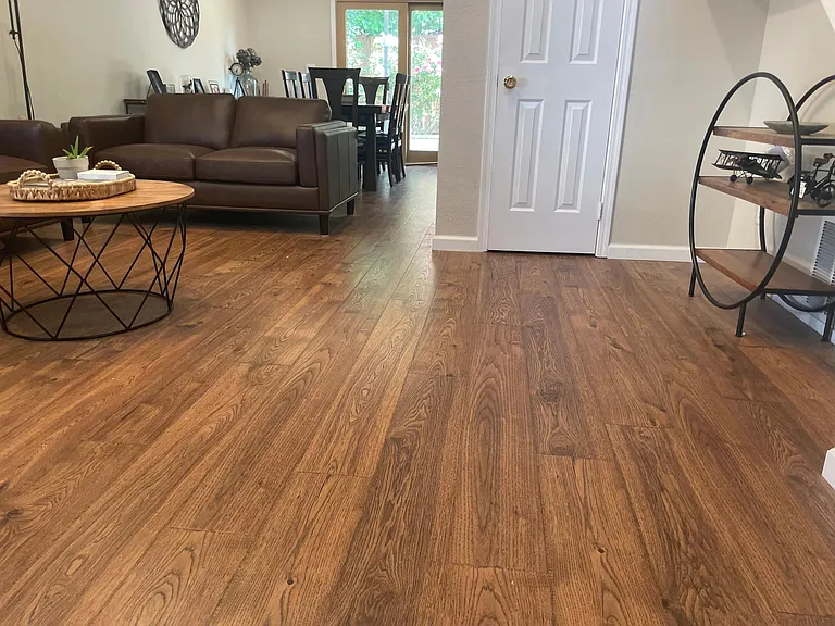 570 Altamont Dr — Photo 7