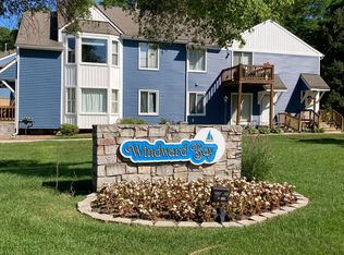 44950 Bayview Dr APT 7, Novi, MI 48377