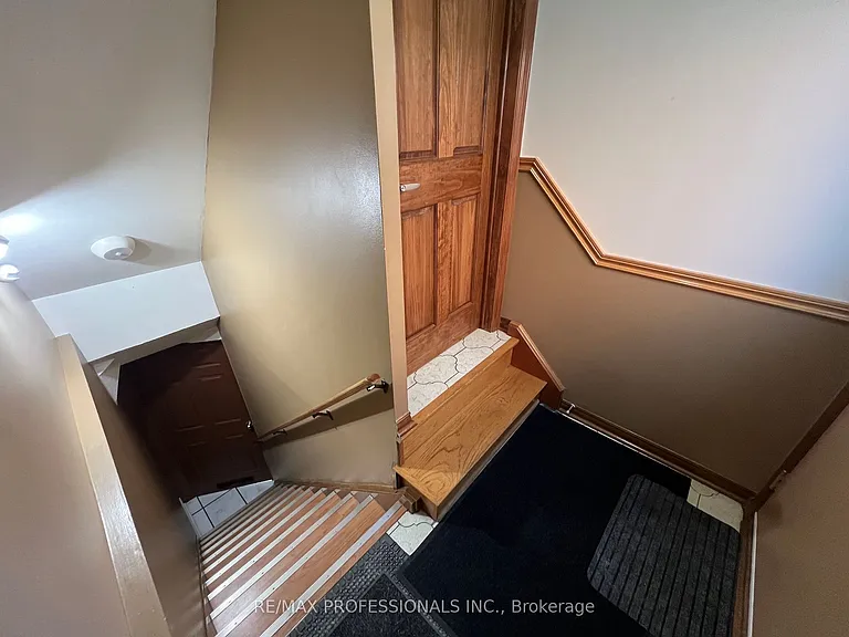 94 Bremen Ln #BASEMENT — Photo 8