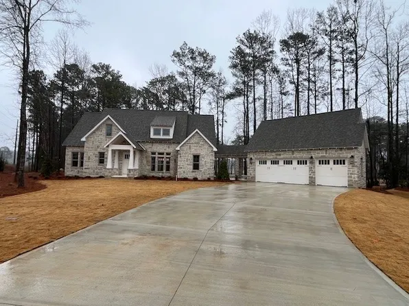 3023 Links Way, Opelika, AL 36801