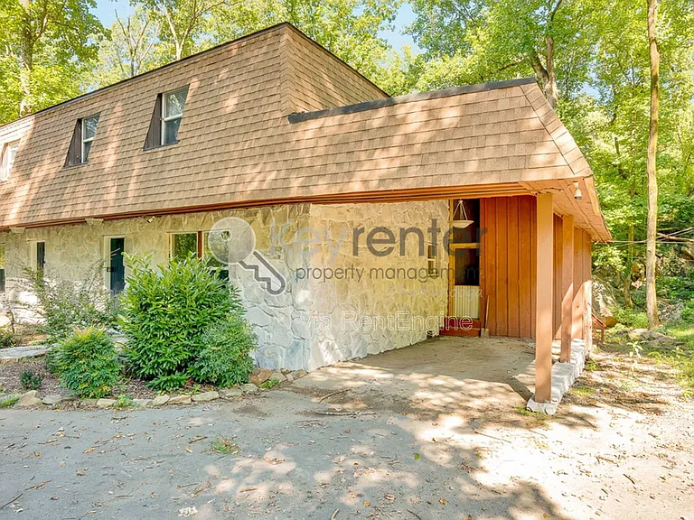 1461 Palisades Rd — Photo 22