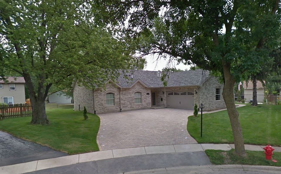 1st image of 8019 S Applewood Ct