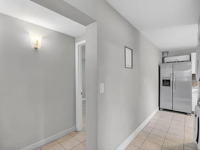 3301 W Woodlawn Ave #2 — Photo 5