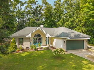 2122 Deepwoods Dr, Gaylord, MI 49735