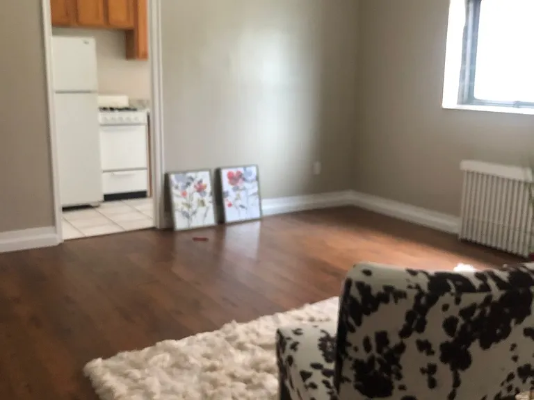 4909 Centre Ave — Photo 9