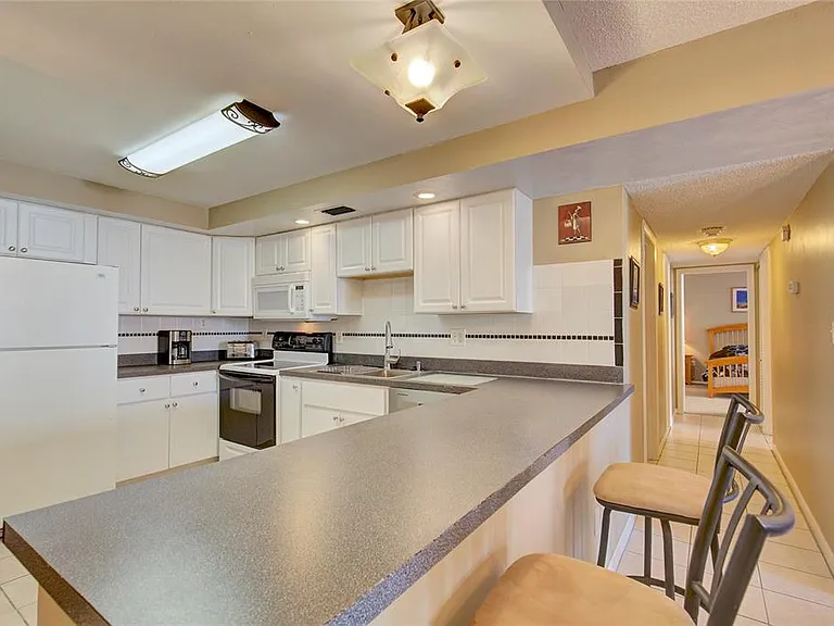 1380 Gulf Blvd #206 — Photo 16