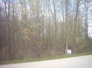 201 Third Lake Dr, Six Lakes, MI 48886