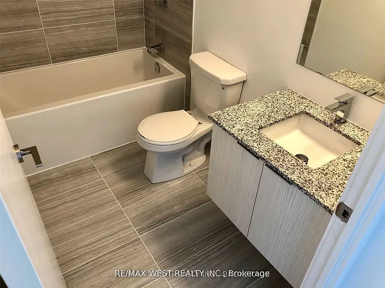 120 Parliament St #1911 — Photo 9