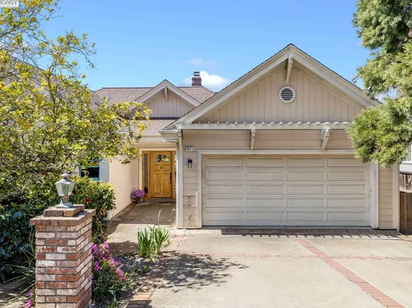 8071 Broadway Ter, Oakland, CA 94611