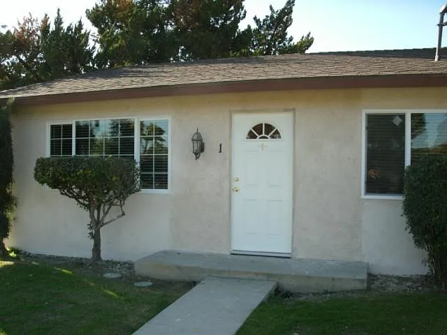2415 Hughes Ln #3