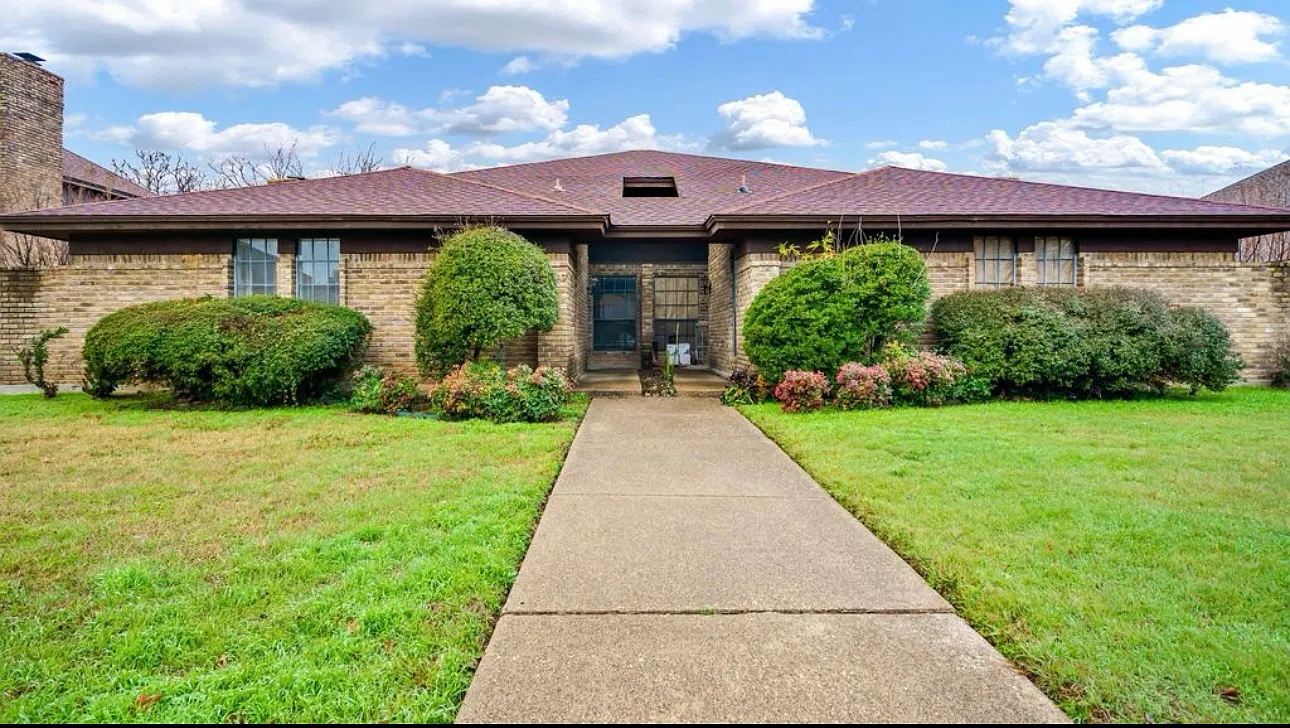 3 bed, 1493 sqft, $2,250 — Photo 1