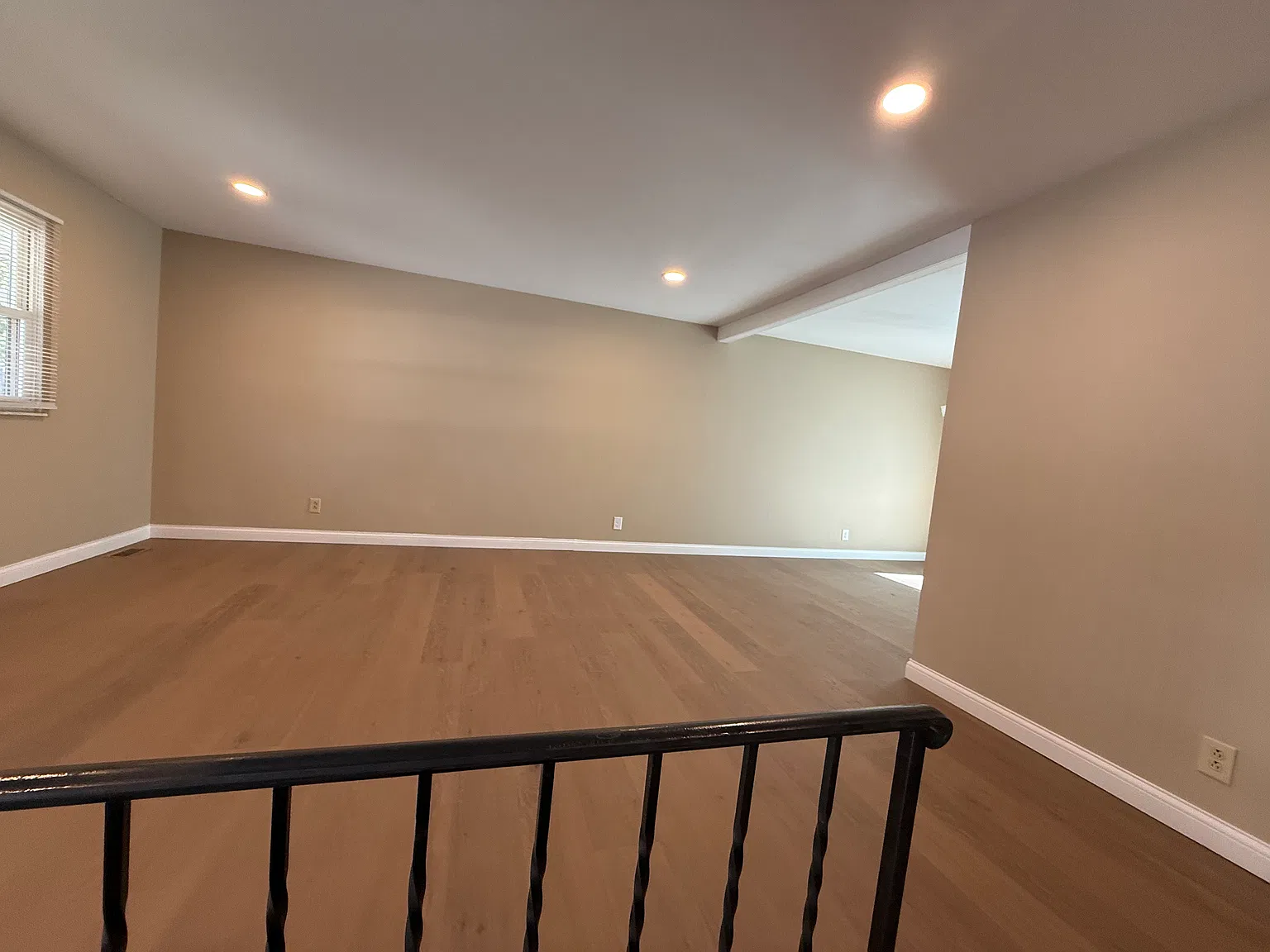 3 bed, 2.5 bath, 1708 sqft, $2,400 — Photo 4