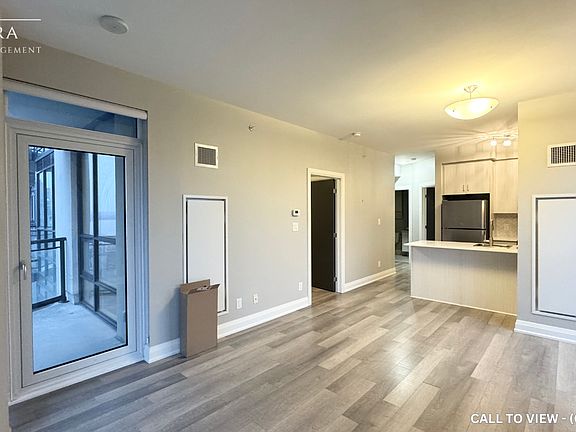 4th image of 111 Worsley St #405