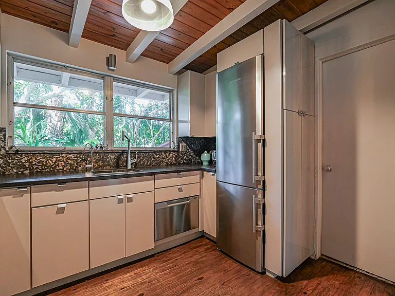 1881 E Barefoot Pl — Photo 7