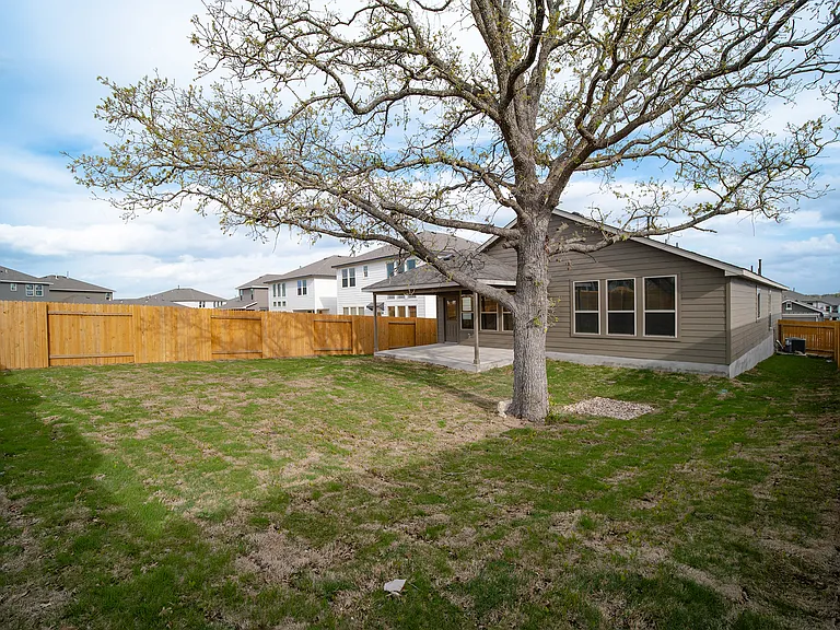 136 Caterpillar Ln — Photo 29