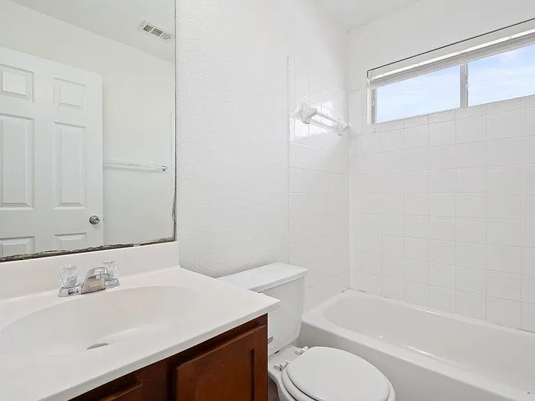 11416 Dog Leg Dr — Photo 18