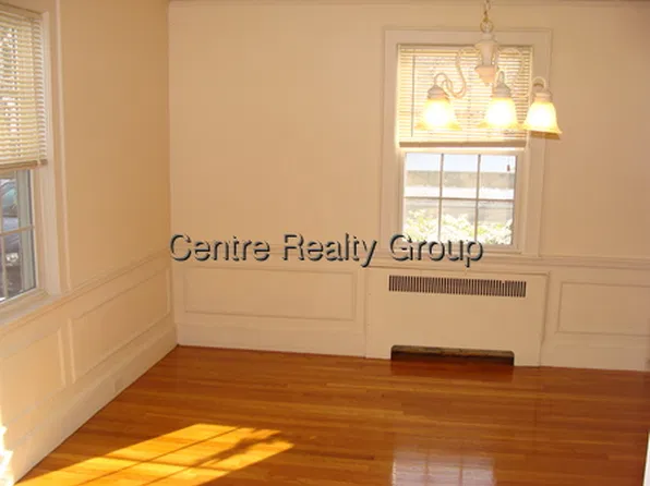 9 Bertrand Rd #1F, Auburndale, MA 02466