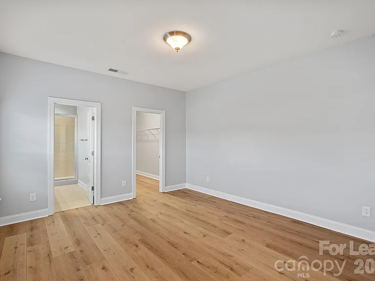 2503 Gallery Dr — Photo 11