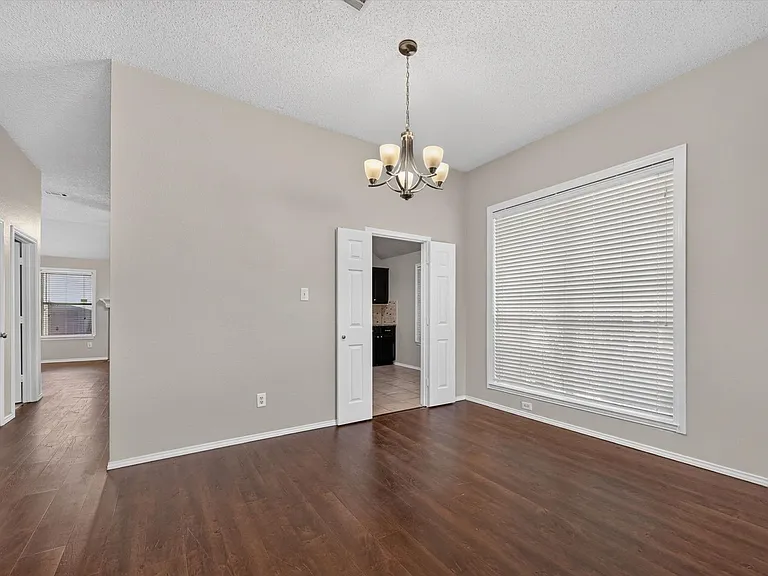 3960 Bexhill Dr — Photo 5