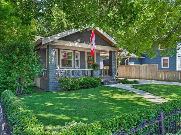 3818 W Elbow Dr SW, Calgary, AB T2S 2J8