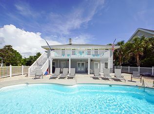 204 Charleston Blvd, Isle Of Palms, SC 29451