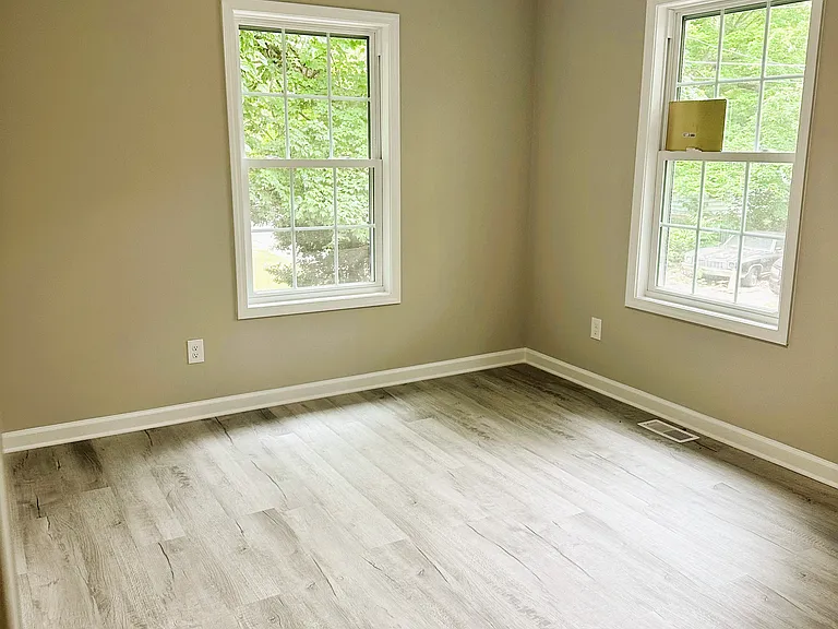 220 Bladen St — Photo 14